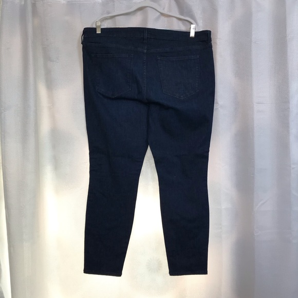 Old Navy Rock Star Super Skinny Jeans - Picture 2 of 3